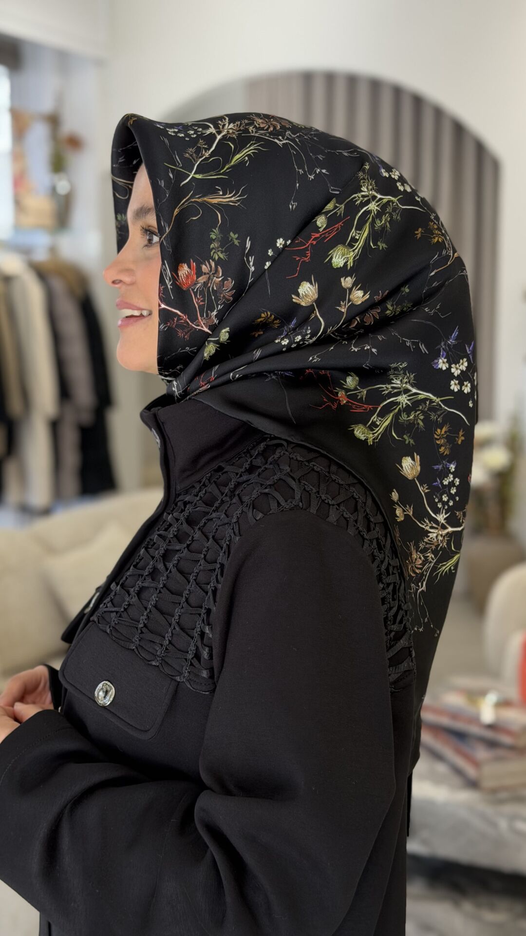 AKER SURA İPEK EŞARP