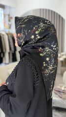 AKER SURA İPEK EŞARP