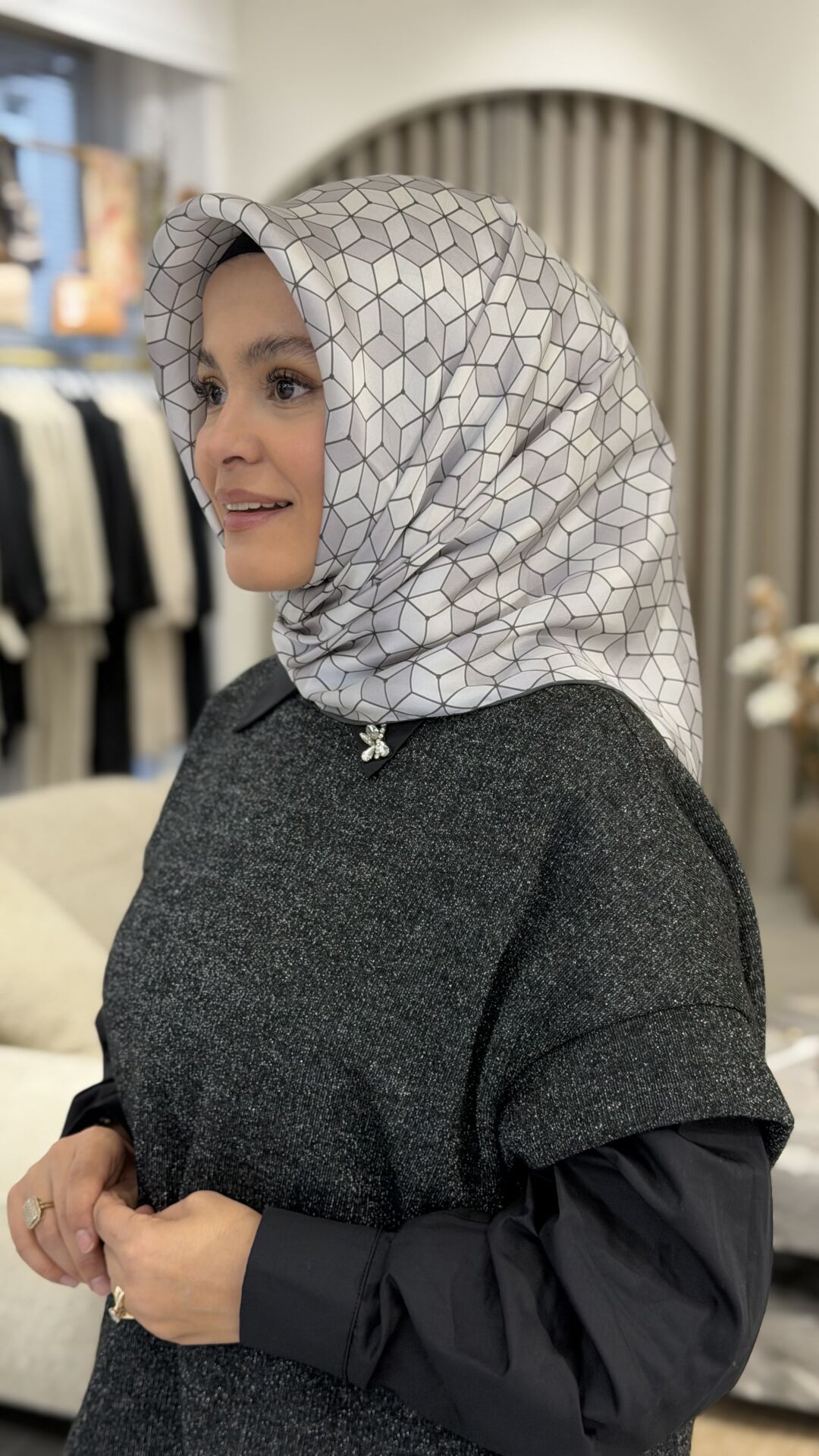 LA BOUTİQUE SURA İPEK EŞARP