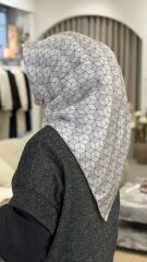 LA BOUTİQUE SURA İPEK EŞARP