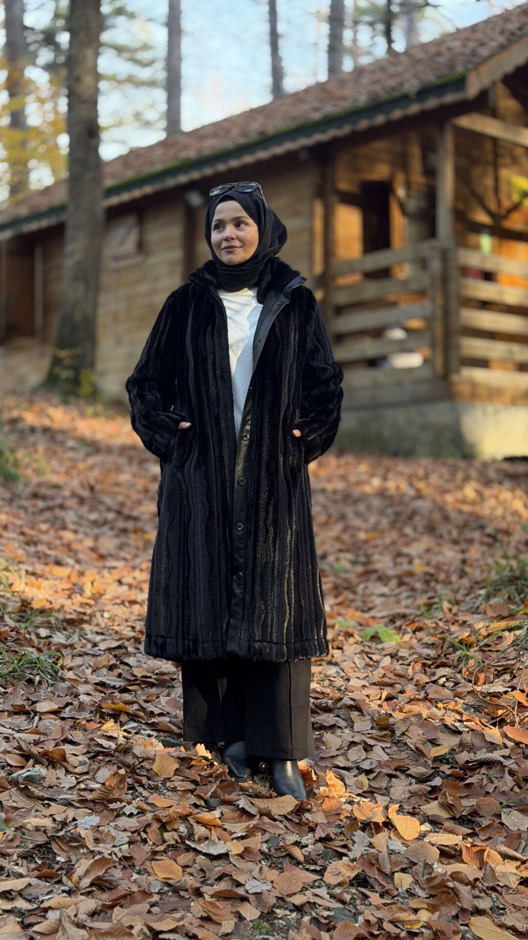 TIĞ TRİKO UZUN  HAKİM YAKA KÜRK KABAN SİYAH