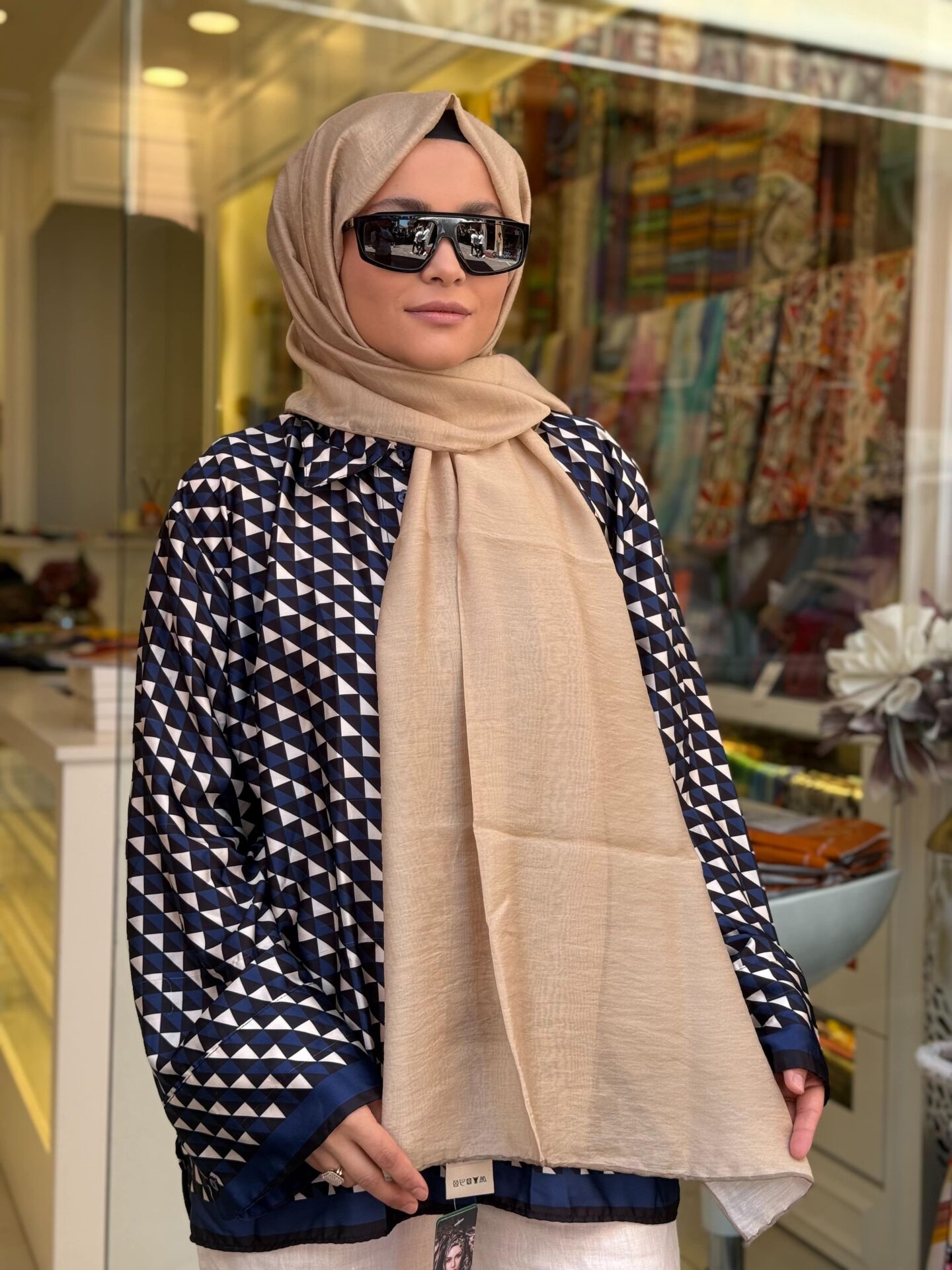 LA BOUTİQUE YAZ SERİNLİĞİ ŞAL 70X190