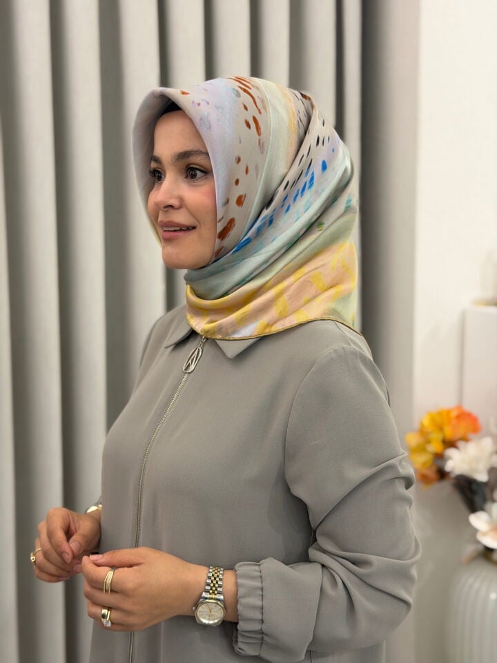 AKER SURA İPEK EŞARP