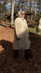 TIĞ TRİKO YAKASI BROŞLU KÜRK KABAN BEJ