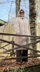 TIĞ TRİKO YAKASI BROŞLU KÜRK KABAN BEJ