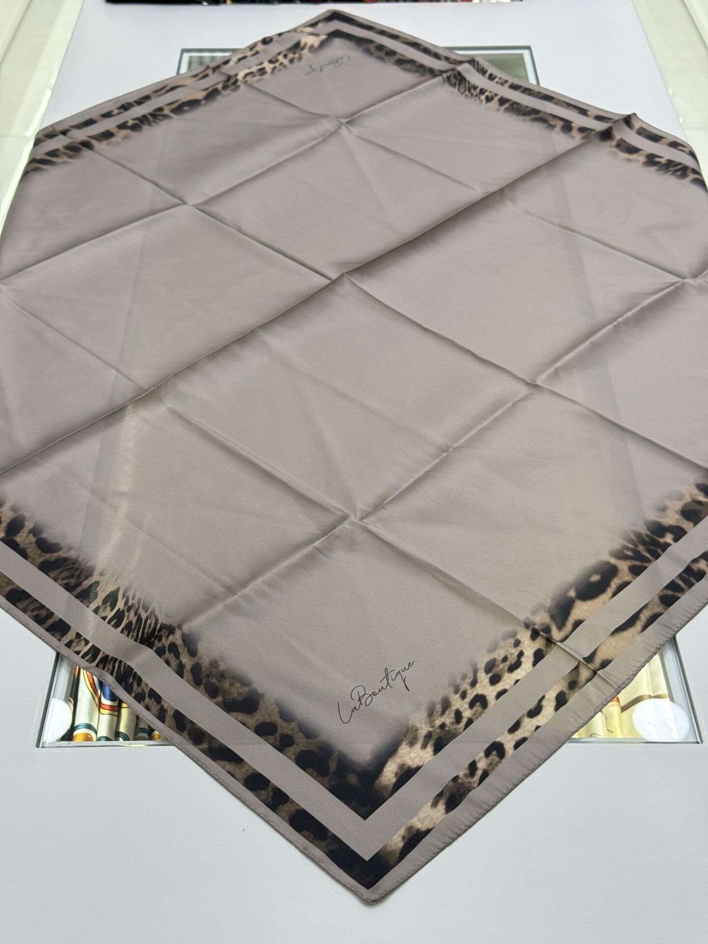 CLASSICAL EŞARP-TWILL/SATEN-İPEK İÇERMEZ