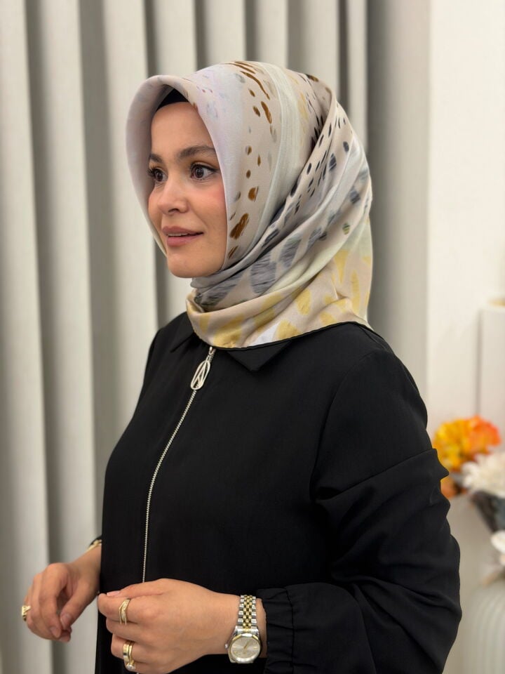 AKER SURA İPEK EŞARP