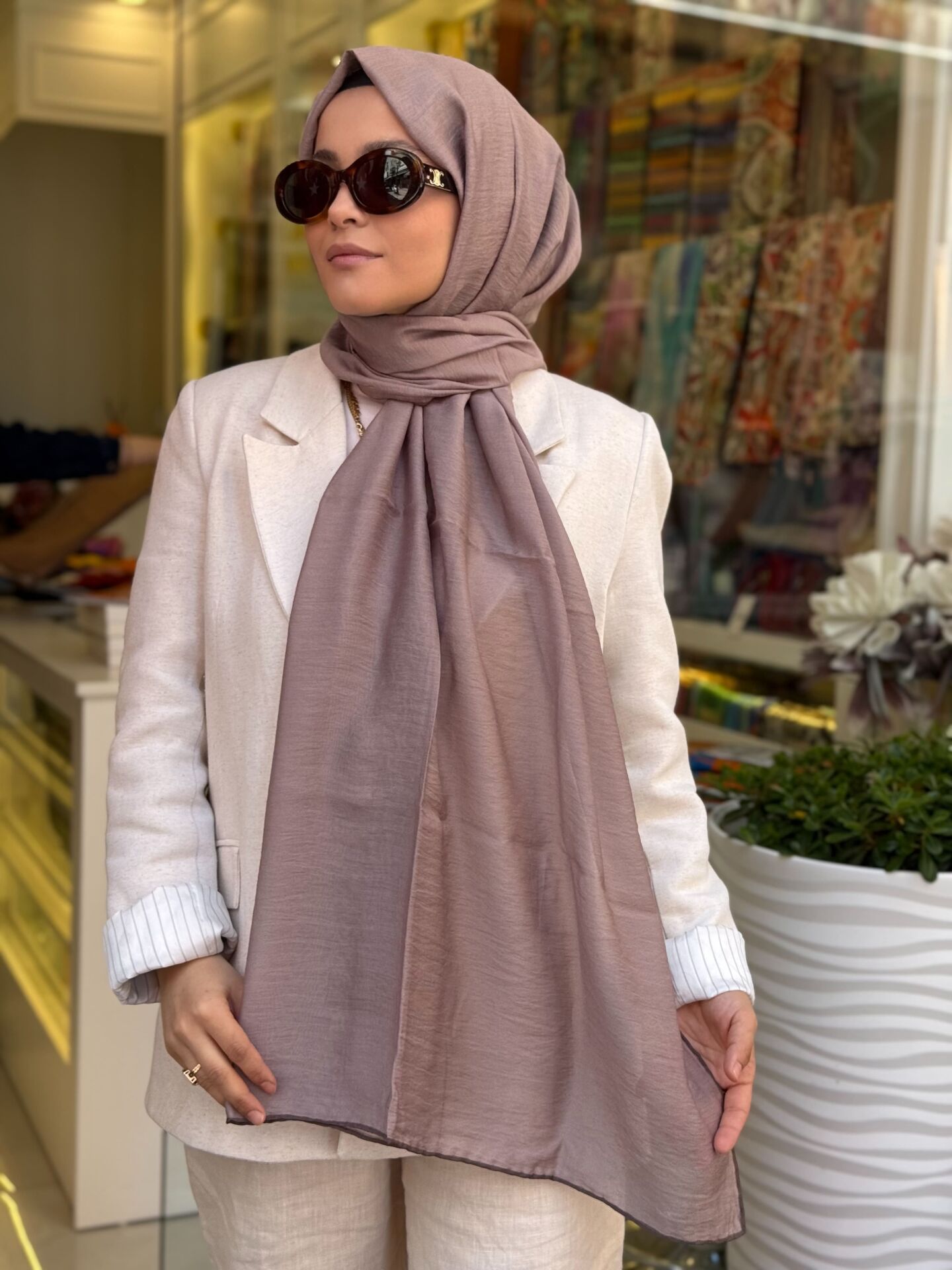 LA BOUTİQUE YAZ SERİNLİĞİ ŞAL 70X190