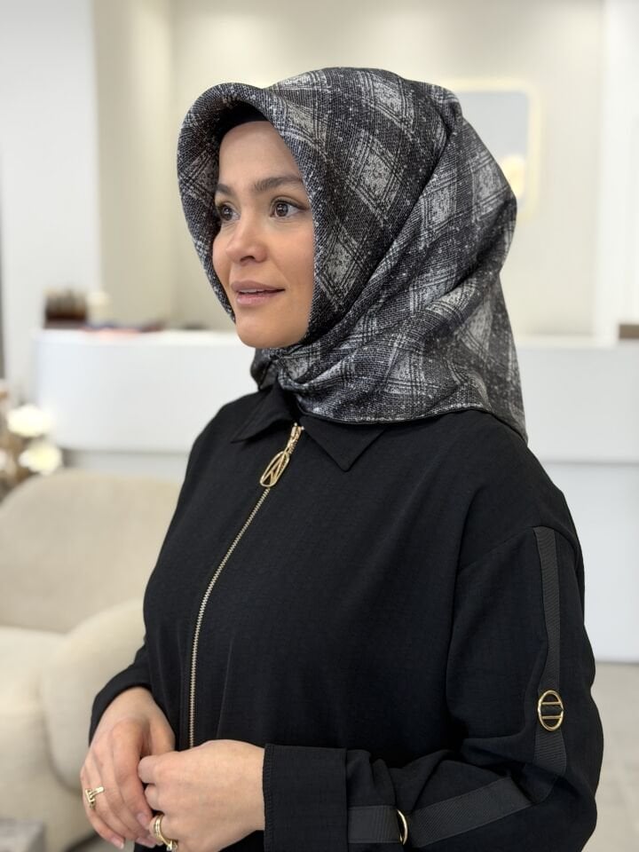 AKER SURA İPEK EŞARP