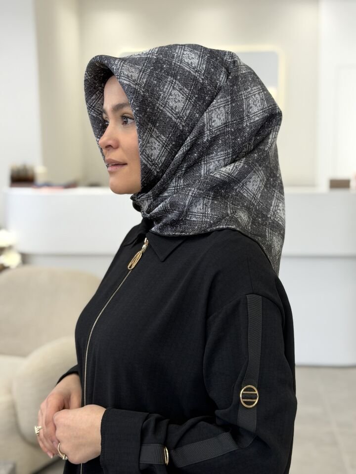 AKER SURA İPEK EŞARP
