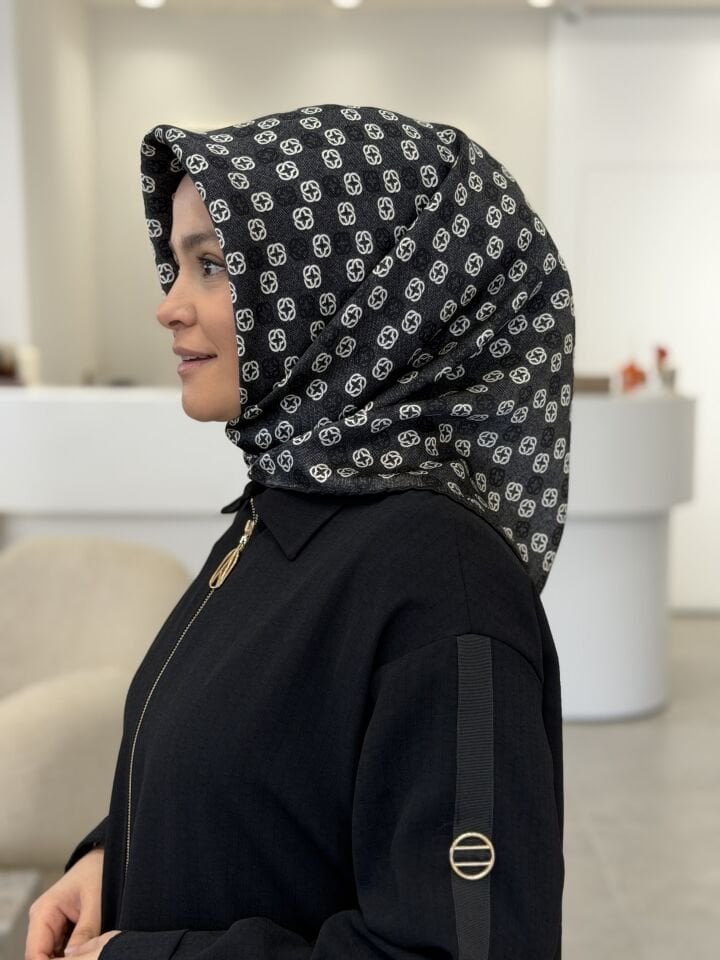 AKER SURA İPEK EŞARP