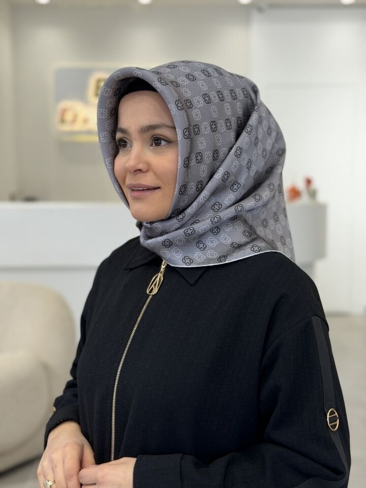 AKER SURA İPEK EŞARP