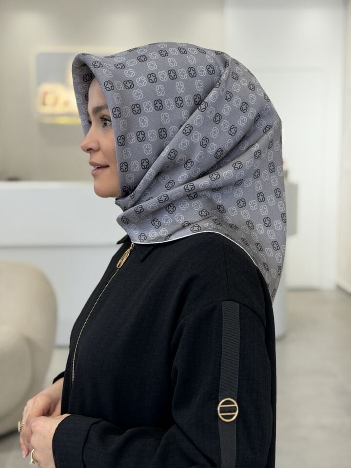 AKER SURA İPEK EŞARP