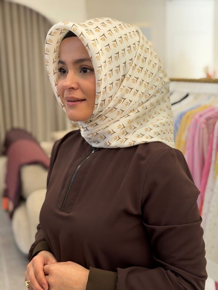 LA BOUTİQUE SURA İPEK EŞARP