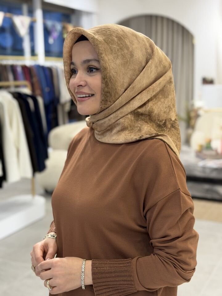 YAZ/GÜZ SERİSİ EŞARP