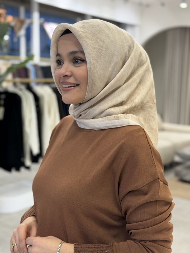 YAZ/GÜZ SERİSİ EŞARP