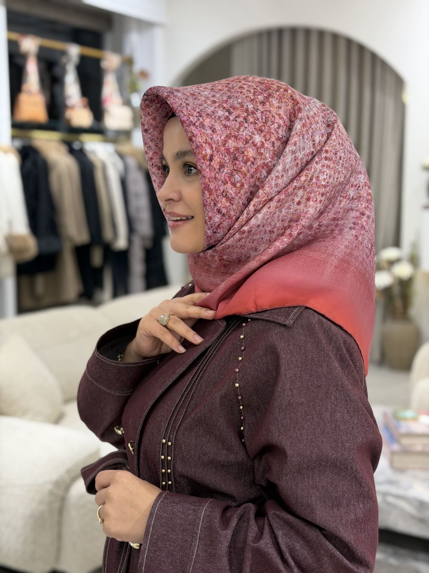 LA BOUTİQUE SURA İPEK EŞARP ( ön sipariş )