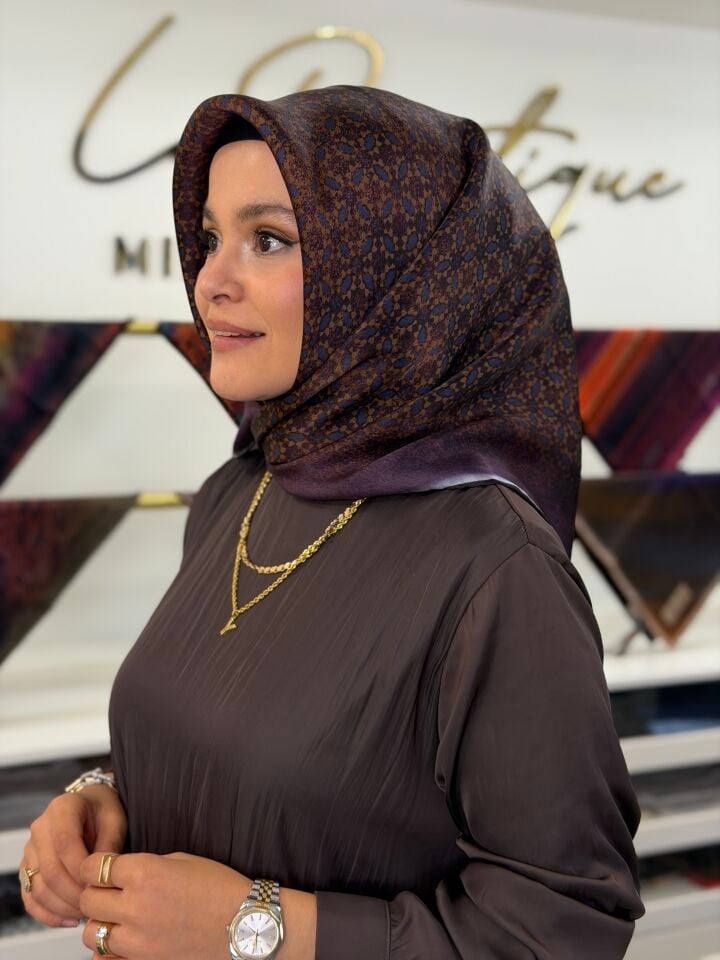 LA BOUTİQUE SURA İPEK EŞARP