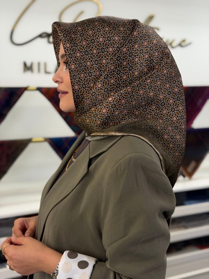 LA BOUTİQUE SURA İPEK EŞARP