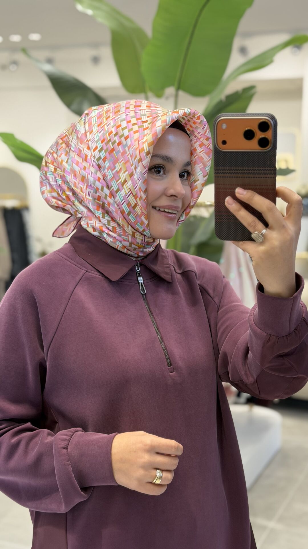 LA BOUTİQUE SURA İPEK EŞARP