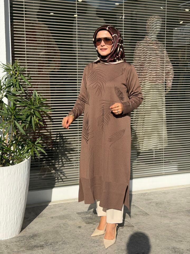 ARMİNE TREND DESENLİ MERSERİZE TAM BOY TUNİK MOCHA