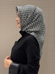 AKER SURA İPEK EŞARP