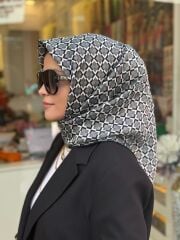 AKER SURA İPEK EŞARP