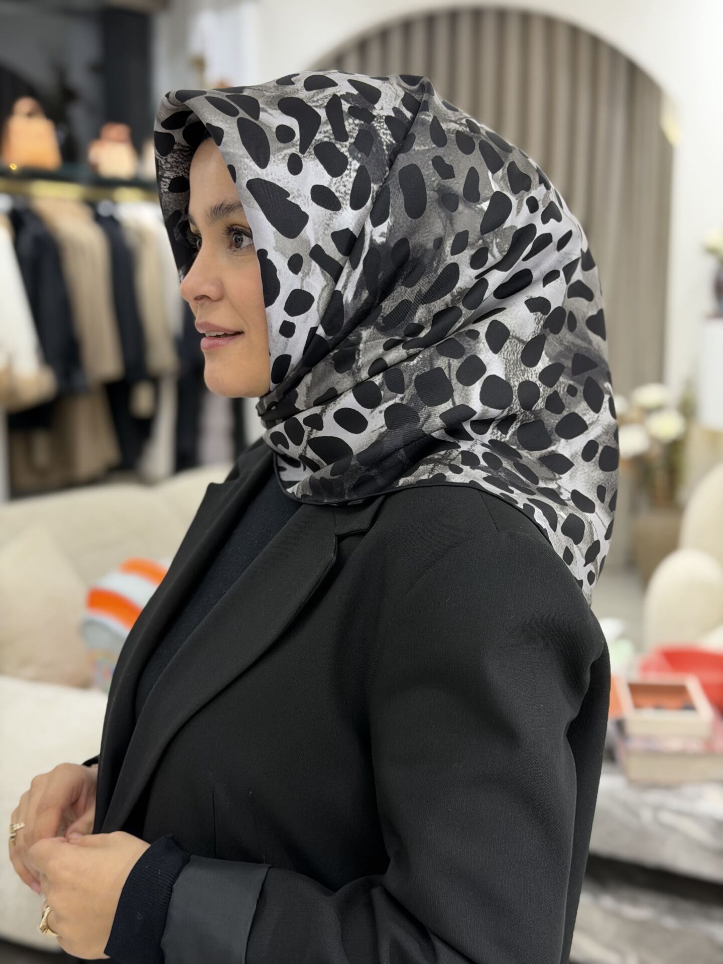 LA BOUTİQUE SURA İPEK EŞARP