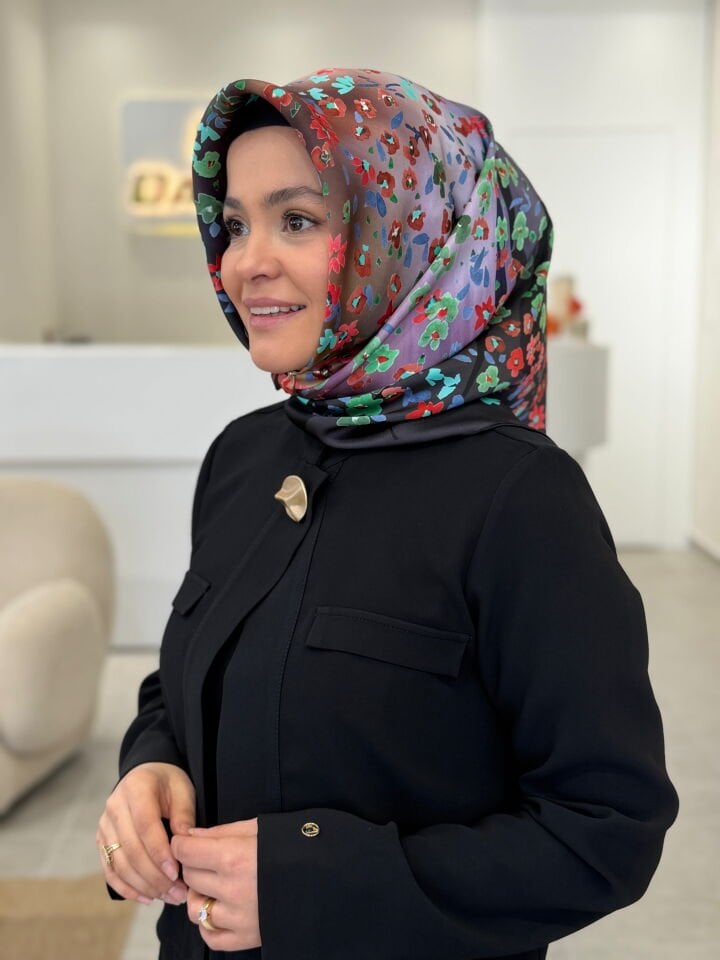 AKER SURA İPEK EŞARP