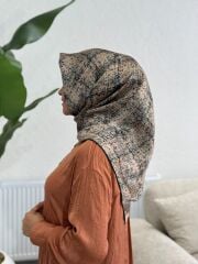 AKER SURA İPEK EŞARP