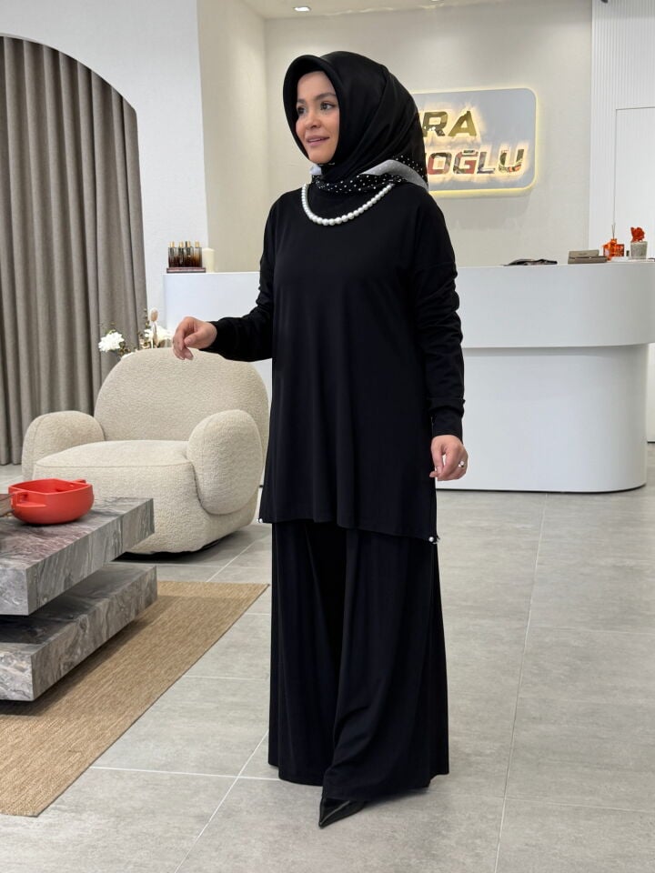 TIĞ TRİKO İNCİ DETAYLI TAKIM SİYAH