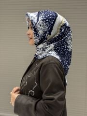 AKER SURA İPEK EŞARP