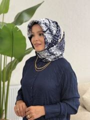 AKER SURA İPEK EŞARP