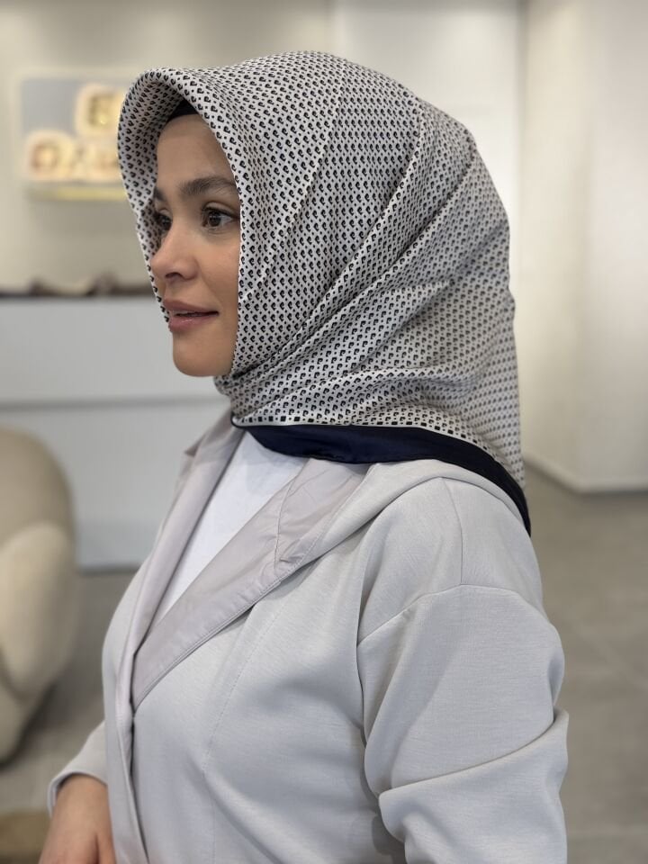 PİERRE CARDİN SURA İPEK EŞARP