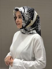 AKER SURA İPEK EŞARP