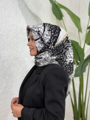 AKER SURA İPEK EŞARP