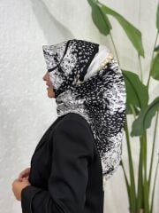 AKER SURA İPEK EŞARP