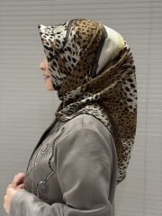 AKER SURA İPEK EŞARP