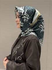 AKER SURA İPEK EŞARP