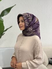 AKER SURA İPEK EŞARP