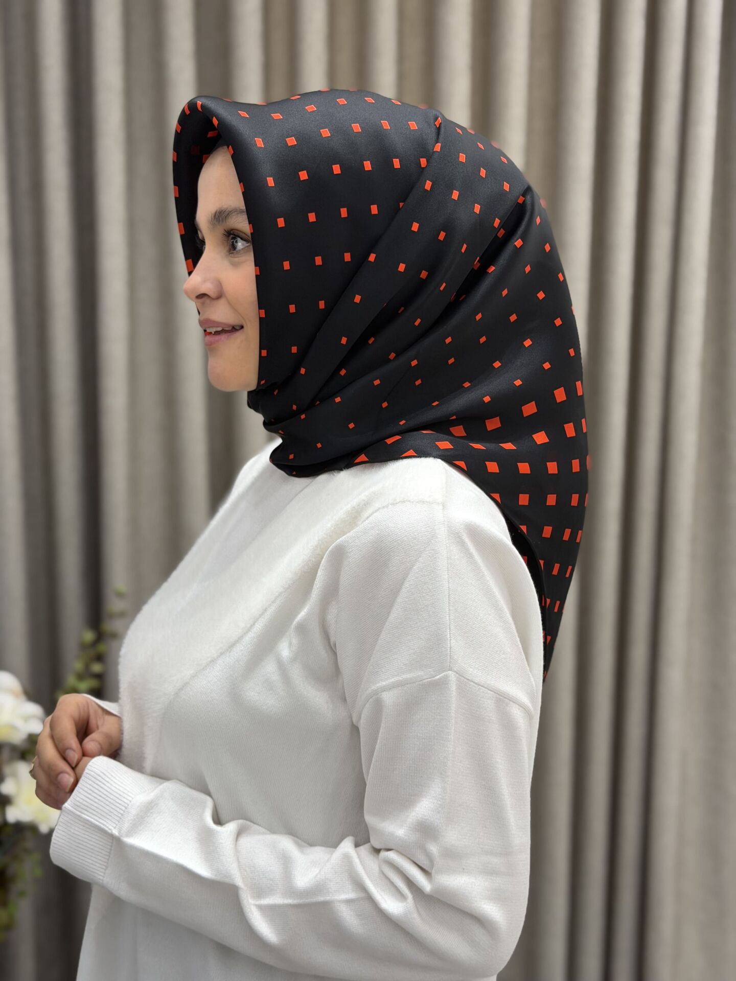 LA BOUTİQUE SURA İPEK EŞARP