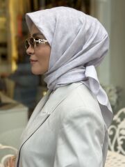 AKER ELEGANCE MONOGRAM EŞARP