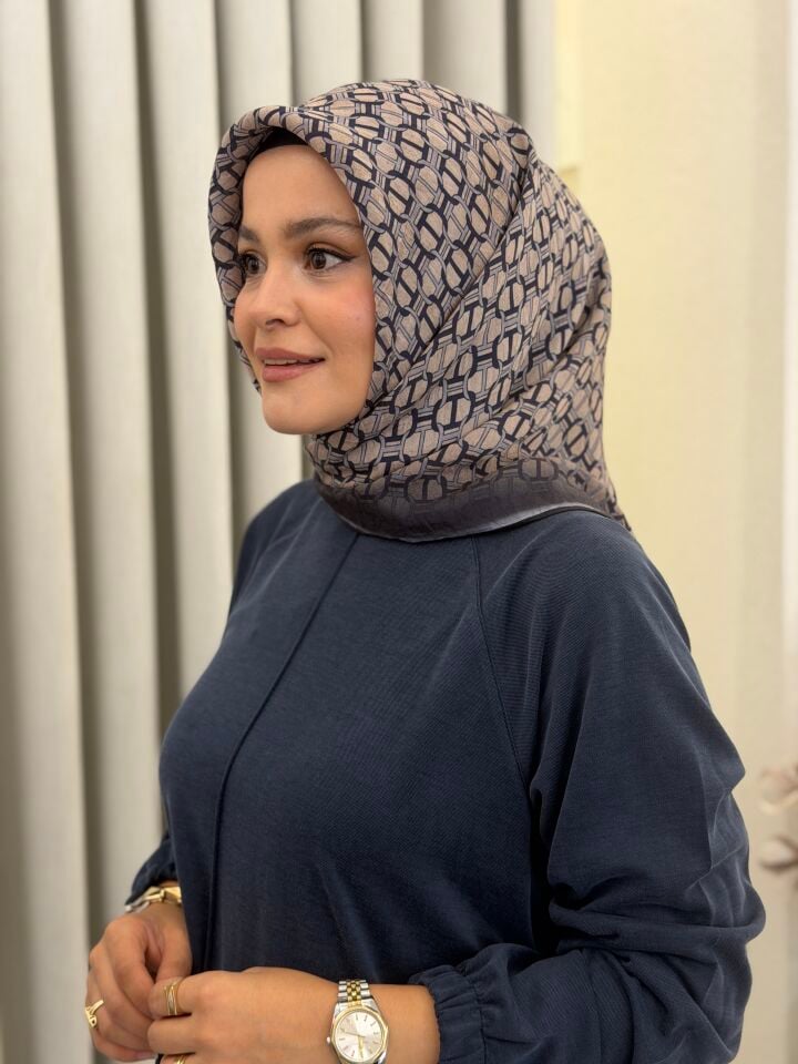 YAZ/GÜZ SERİSİ EŞARP