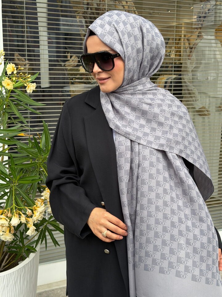 BENETTON ELEGANTE TRE ŞAL CIVA