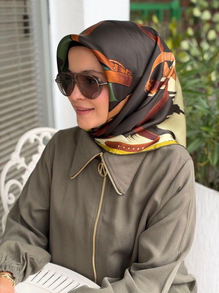 AKER SURA İPEK EŞARP